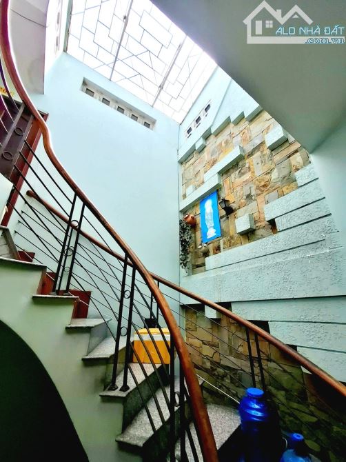 Tân Bình HẺM Ô TÔ 7m Nguyễn Hồng Đào 66m2 5 Tầng 9Pn chỉ 11 tỷ Xx - 2