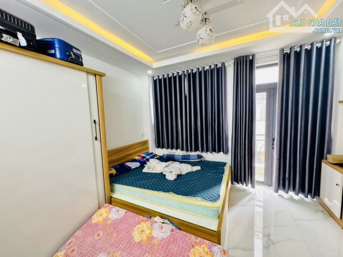 Bán nhà hẻm ô tô, Phan Huy Ích, 4 tầng, phường 12, Gò Vấp, khu đồng bộ, 6 tỷ 3 - 2