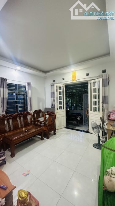 Bán nhà Q12 An Phú Đông- 66m² nhà Cấp 4- Hẻm oto- giá 2.25 tỷ. - 2