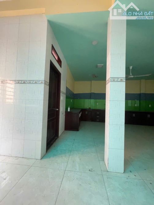 Tòa nhà 5 tầng MT đường Gò Dầu, 216m2, ngang 10m, Doanh thu hơn 2 tỷ - 2
