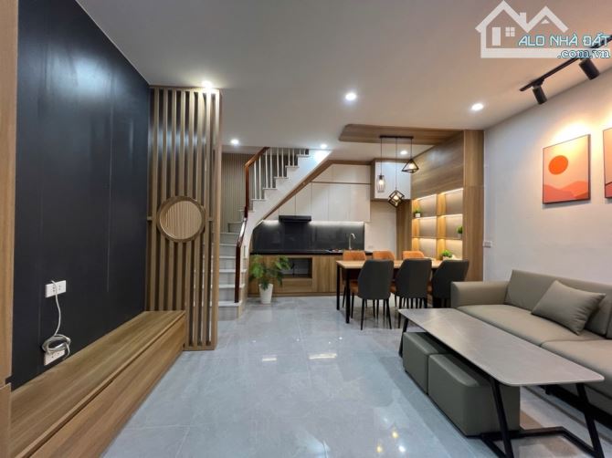 BẠCH ĐẰNG_HAI BÀ TRƯNG:4 TẦNG_LÔ GÓC_NGÕ NÔNG_GẦN PHỐ_MẶT TIỀN 4,3M_ GIÁ 5 TỶ 8 - 2