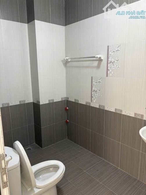 BÁN NHÀ 1 trệt 3 lầu ĐƯỜNG CHU MẠNH TRINH PHƯỜNG 8 - 2