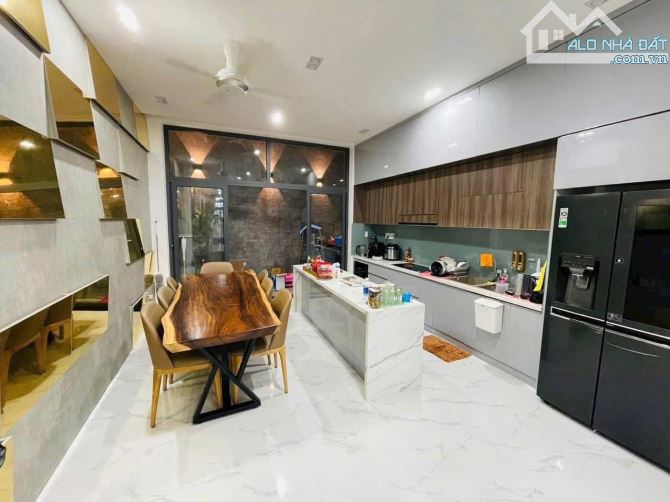 Bán nhà đẹp đường Hoàng Hoa Thám, TP Vũng Tàu. 
Hẻm 2 ô tô tránh nhau. - 2