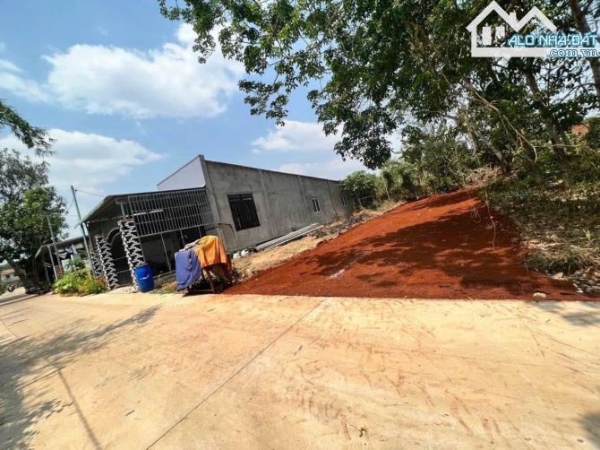 Bán đất thuộc Đá Bạc, Châu Đức với Diện tích: 153m2 hướng Đông Nam,Giá Bán: 1 tỷ 150 triệu - 2