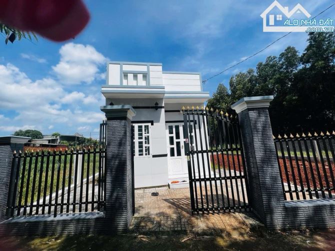 CẦN BÁN ĐẤT SẴN NHÀ ĐEP TẠI KHU DÂN CƯ ĐÁ BẠC GẦN CÁC KHU CÔNG NGIỆP CHÂU ĐỨC - 2