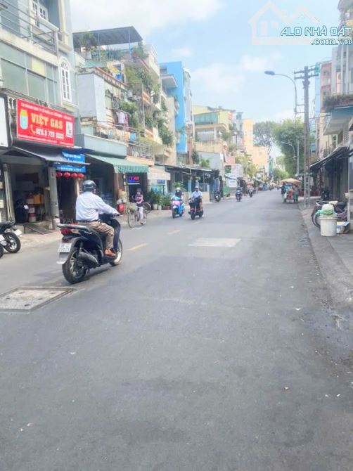 NHÀ MẶT TIỀN NGUYỄN DUY DƯƠNG, 2 TẦNG 62M2 - 2