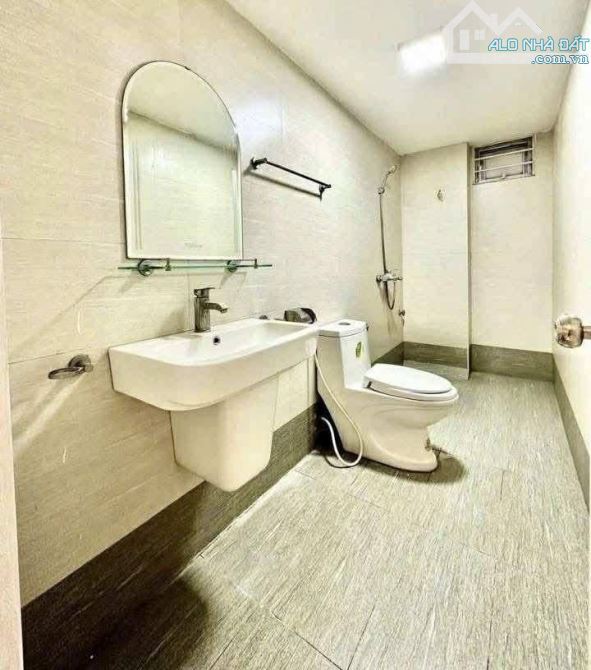 Bán nhà dân xây 40m2 x 3 tầng, nhỉnh 5 tỷ, ngay Tự Khoát - Ngũ Hiệp, gần Vũ Lăng - 2