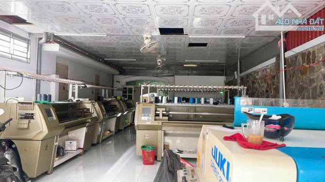 Bom Tấn nhà xưởng ngay chợ Bình Thành hẻm xe tải 142m2,Trệt lửng Nhỉnh 7 tỷ - 2