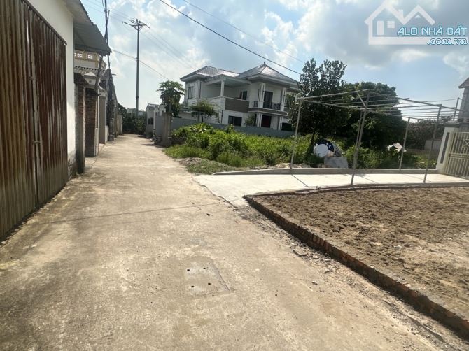 BÁN ĐẤT LẠI ỐC VĂN GIANG-LÔ GÓC-Ô TÔ VÀO-  MẶT TIỀN RỘNG-GIÁ ĐẦU TƯ-60m2-3,2 tỷ - 1