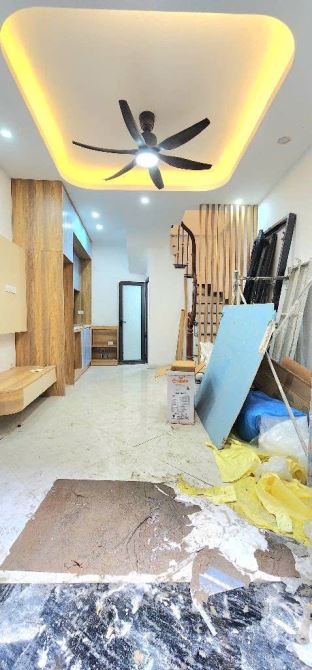 5.85 tỷ nhà 5 tầng mới đẹp tại Văn Miếu Đống Đa - 2
