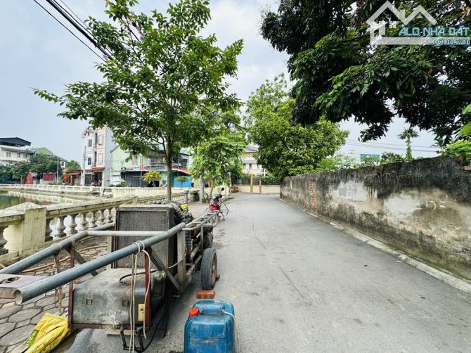 Kiêu Kỵ / Lô góc siêu phẩm 129M / ô tô tránh / View Hồ / Bán nhanh giá ngon - 2