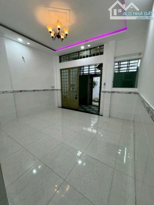 NHÀ ĐỐI DIỆN CITYLAND P10 - 56M2 GIÁ CHỈ NHỈNH 5 ĐỒNG - 2