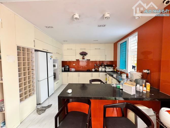 Bán Gấp Siêu Biệt Thự Phố Hoàng Ngân-Trung tâm TP Thái Nguyên -356m2, lô góc -Chỉ 14,5 Tỷ - 3