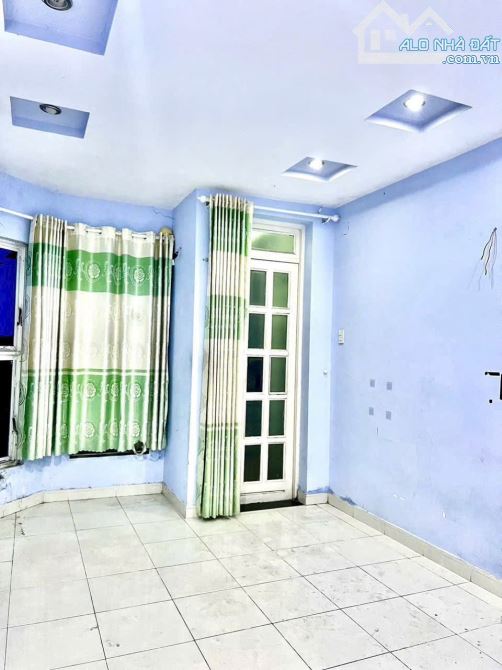 BÁN NHÀ GÓC 2 MẶT TIỀN - HIỆP THÀNH - QUẬN 12 - GIÁ 4ty150 - 3