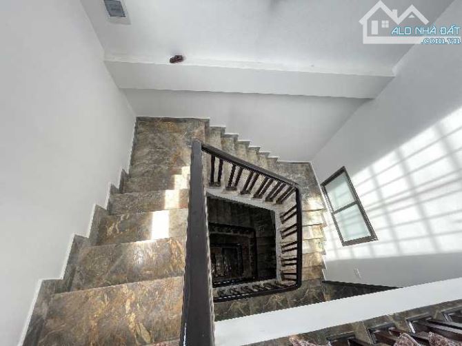 Thạch Bàn - Nhà đẹp - Ô tô - ĐƯờng thông - 3