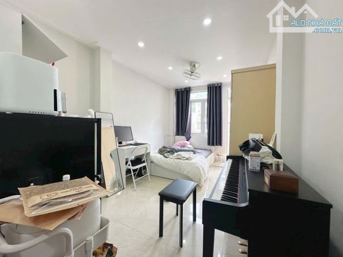 Studio ban công lớn - máy giặt riêng quận 10. - 3