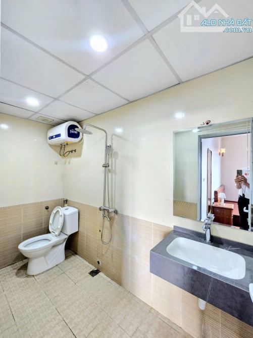 Cần bán nhà đẹp tại khu Việt Hưng, Long Biên, DT: 75m2, giá: 3.8 tỷ có ra lộc - 3