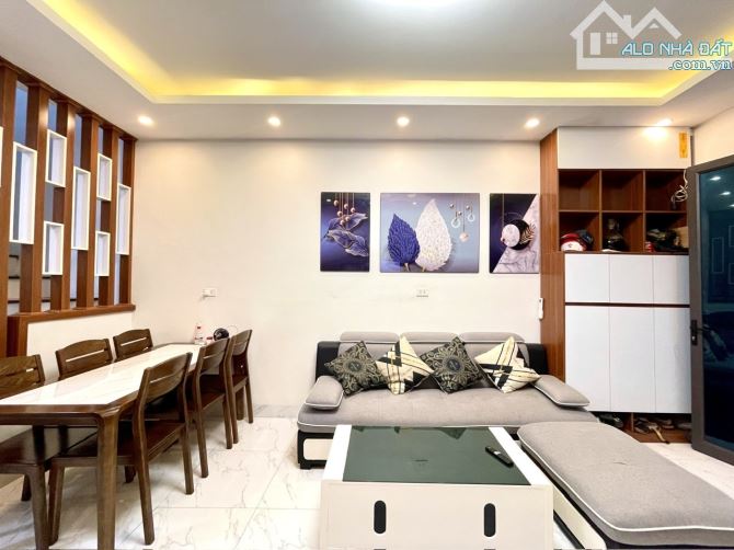 Bán nhà Vĩnh Hưng, Hoàng Mai, Dt 32m2, 2t mt 3.9m, mới đẹp ở ngay. - 3