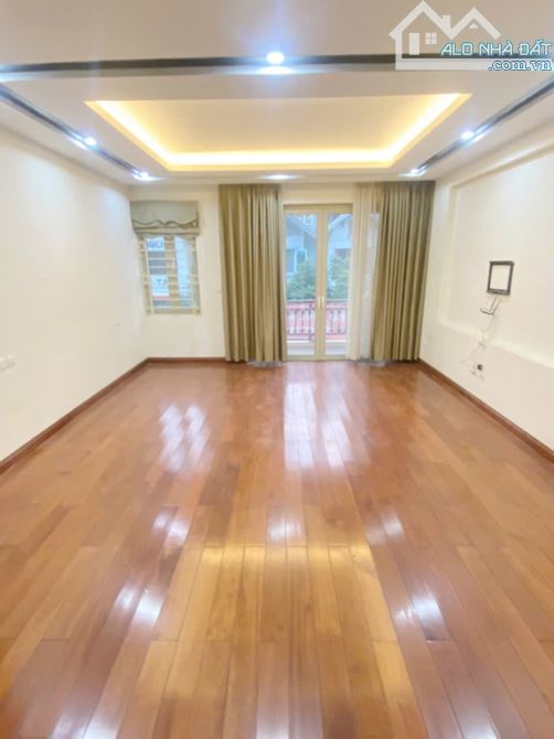Cho thuê BT Làng Việt Kiều Châu Âu, DT 200m2, 4 tầng, thang máy, phù hợp các mô hình - 3