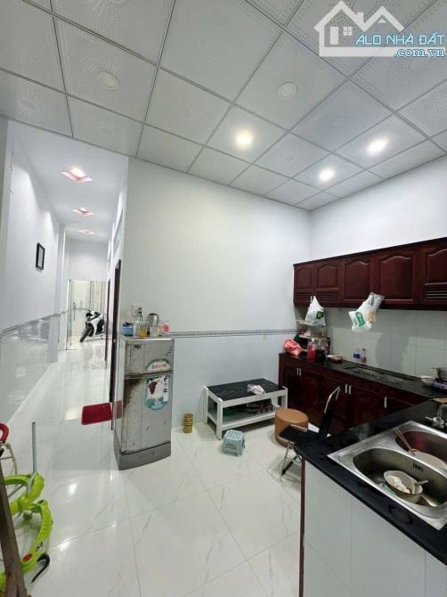 CẦN TIỀN XOAY GẤP 20/9 BÁN VỘI CĂN NHÀ CẤP 4 TÂM HUYẾT CHỈ 850TR Ở TRUNG CHÁNH HÓC MÔN - 3