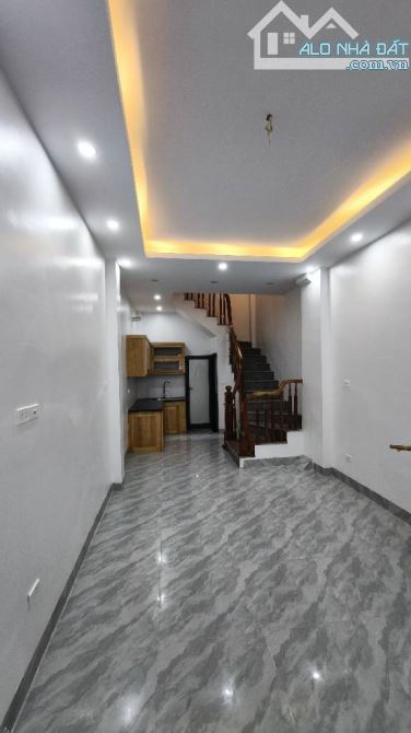 Bán nhà phố Xốm, Hà Đông – 30/43m², 5 tầng, giá hợp lý  Nhà xây mới 5 tầng kiên cố, diện t - 3