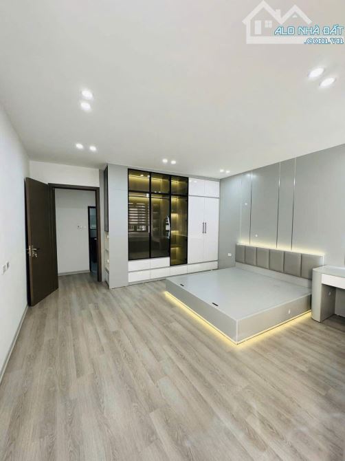 NHÀ DÂN XÂY KIM GIANG - GẦN Ô TÔ, BÃI GỬI XE, KĐT ĐẠI KIM - GIẢM 400 TRIỆU, Ở NGAY 6.5 TỶ - 3