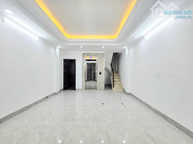 Hiếm! Bán Nhà Xuân La -Tây Hồ -Gần Ô tô -Ngõ Thông-35M2 -7Tầng-Thang Máy-Mt4.3m- 10 Tỷ Hơn - 3