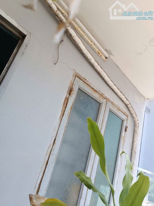 BÁN NHÀ HẺM Ô TÔ VÀO GẦN TRẦN PHÚ CHỈ 2.45 TỶ - 3