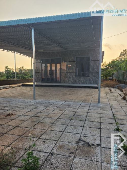 Cần bán đất 3672m2  sẵn 100tc đường nhựa kdc cách KCN châu đức khoảng 3km . Giá 5ty5 - 3