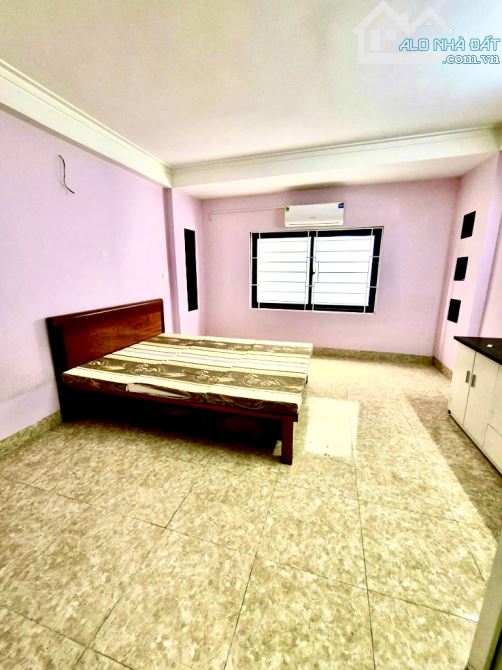 VĨNH HƯNG - NHÀ DÂN XÂY , KHUNG CỘT BÊ TÔNG CHẮC CHẮN , CÒN MỚI       30m , 5 tầng , mt4,3 - 3