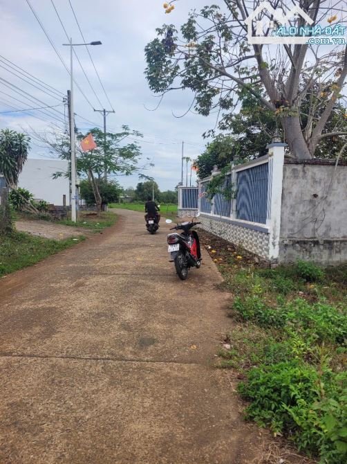 1sao6 đất ngay trung tâm huyện, phủ hồng, giá 2ty680 - 3