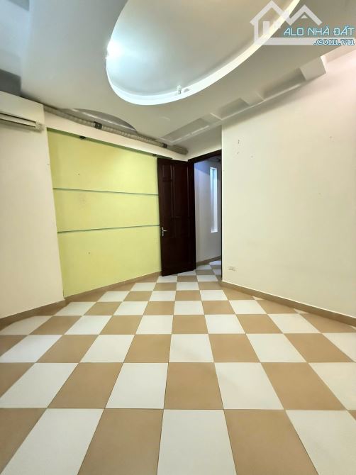 TRUNG KÍNH 40/42M², 5 TẦNG, MT 4.2M, NGÕ Ô TÔ, 15.5 TỶ - 3