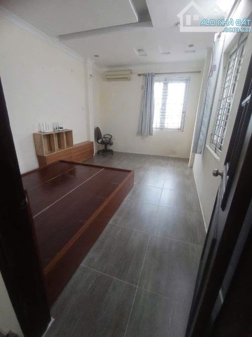 Cho thuê nhà ngõ phố Đê La Thành Ba Đình 35m x 4 tầng, 11tr/tháng - 3