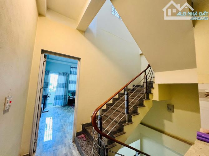 🏘 Cực hiếm – Nhà 2,5 tầng 80m² hướng Đông tại Quỳnh Cư, Hùng Vương-Ngõ ô tô–Giá 3,8 tỷ - 3