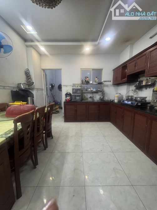 GẤP BÁN GIẢM CHÀO 1 TỶ NGUYỄN QUÝ YÊM AN LẠC BÌNH TÂN --93M2--3 TẦNG --HXH--GIÁ CHỈ :6.95 - 3