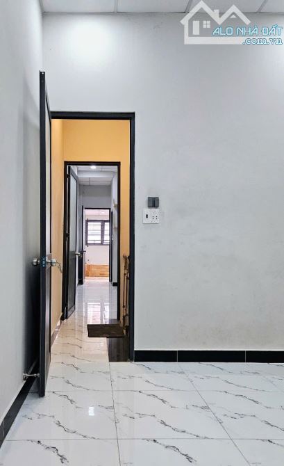 Cho Thuê Nguyên Căn Trường Sa - Lê Văn Sỹ Quận 3 - 3 PN - Có Nội Thất - 14 Triệu 8 - 3