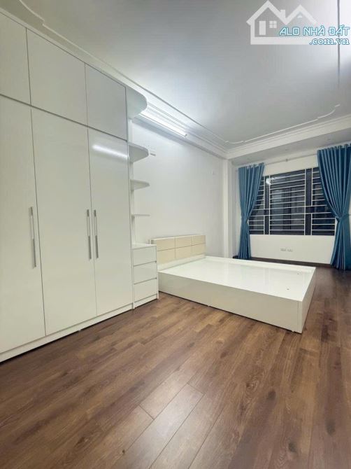 Bán Nhà Xây Mới Hoàng Hoa Thám Giá Rẻ DT 30m2×5Tầng Ngõ Thông Kinh Doanh - 3