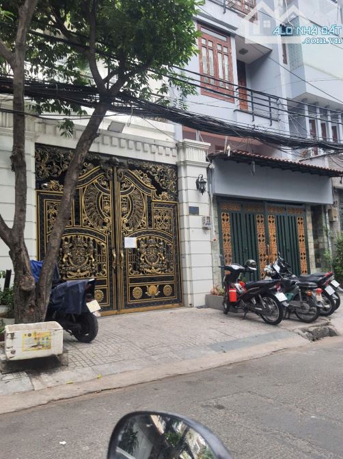Hẻm nhựa xe tải tránh khu vip bàu cát - 100m - 5 tầng - xây lệch tầng cực đẹp - 3