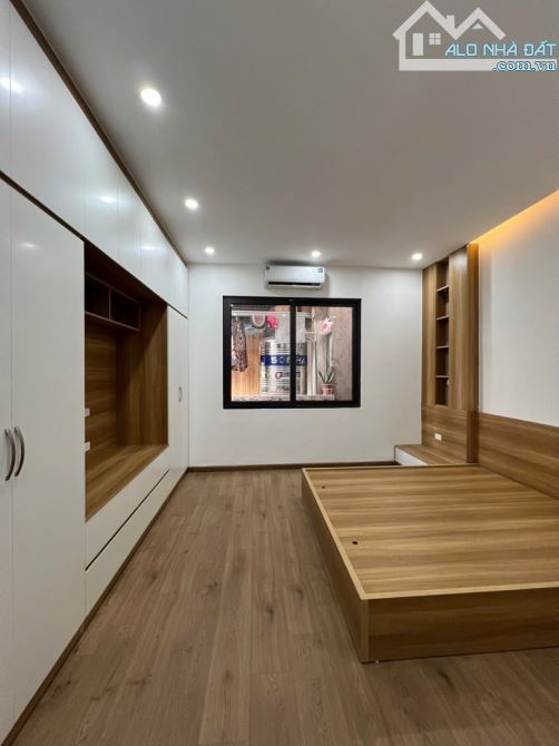BẠCH ĐẰNG_HAI BÀ TRƯNG:4 TẦNG_LÔ GÓC_NGÕ NÔNG_GẦN PHỐ_MẶT TIỀN 4,3M_ GIÁ 5 TỶ 8 - 3