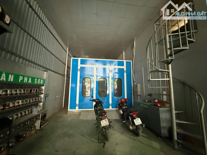 HIẾM - Nhà Mặt Tiền Đ. Lê Thị Riêng - Thới An - Q12 - 250M2 - SHR - 3