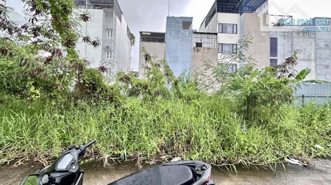 Bán đất ngay Chợ Minh Phát đường TX22, phường THẠNH XUÂN, Q12,dt65m²(4x16). Hẻm 7m - 3