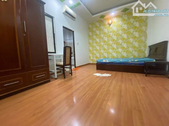 BÁN NHÀ PHAN VĂN TRỊ,3 TẦNG,100M2, GIÁ 15,6 TỶ - 3