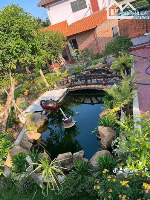 BÁN VIEW NGHĨ DƯỠNG TAI CHÂU ĐỨC, ĐẸP K TÌ VẾT, DT GẦN 700M2 CÓ 200M2 THỔ CƯ, SAN NHÀ VƯỜN - 3