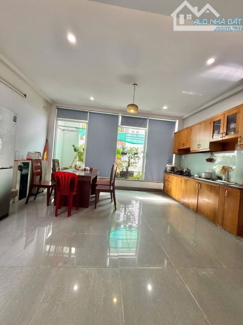 Nhà Tân Bình gần sân bay, Hẻm 8M thông, 85m2, ngang 5m, 3 tầng, 8.7 tỷ - 3