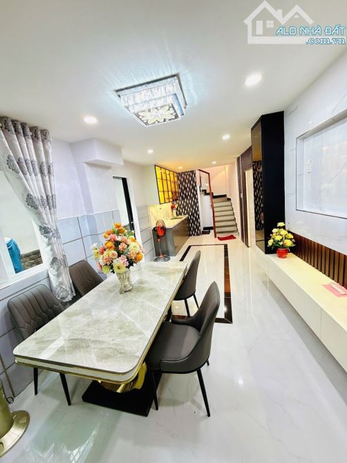 QUẬN 10 NGUYỄN TRI PHƯƠNG – NHÀ ĐẸP GIÁ MỀM – VỊ TRÍ VIP TRUNG TÂM CHỈ 5.28Tỷ - 3