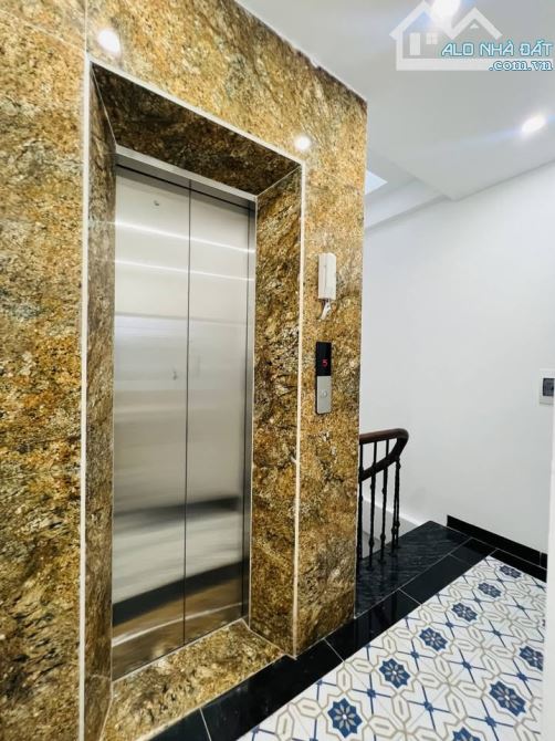 Trương Định- Mới Koong -42m- 5 tầng thang máy-8.5 tỷ- gần ô tô - 3
