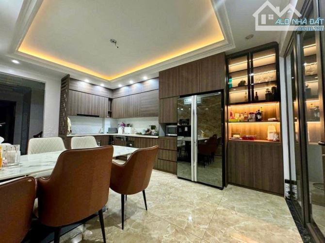 Phân Lô Quân đội 918 Sân golf, 4 tầng vỉa hè, Gara 2 oto, Khuôn tiền hiếm 13 tỷ - 3