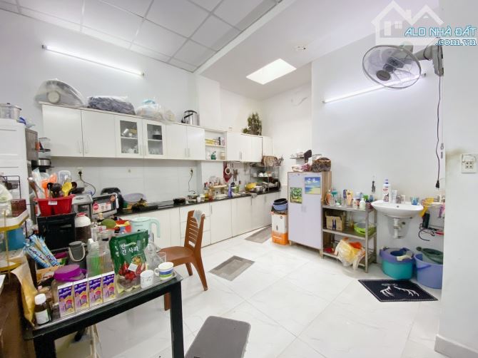 Nguyễn Văn Thương bình Thạnh 126m2 3 tầng giá chỉ 25.x tỷ - 3