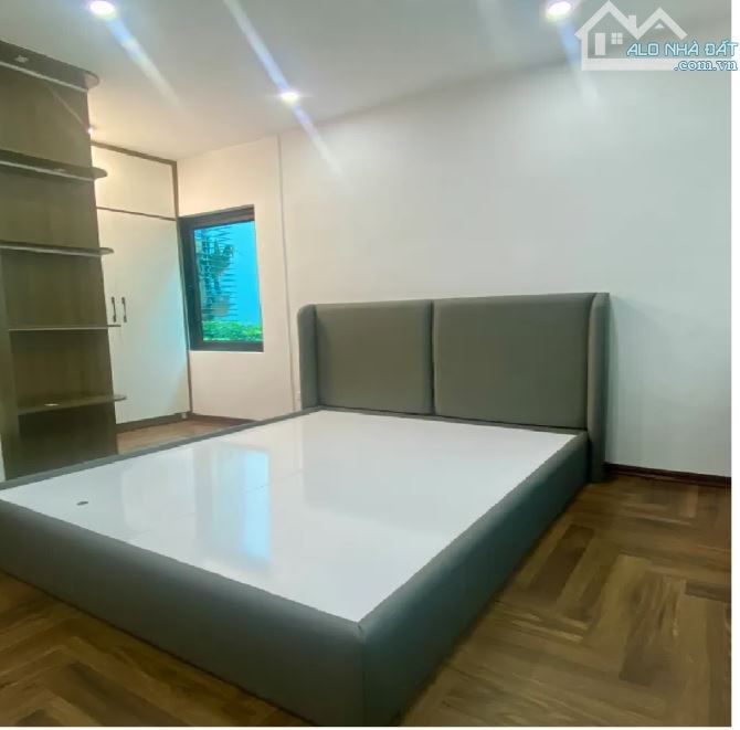 BÁN NHÀ LÔ GÓC CỰC HIẾM – TRUNG TÂM CẦU GIẤY – NGÕ RỘNG, Ở NGAY, GIÁ NHỈNH 7 TỶ - 3