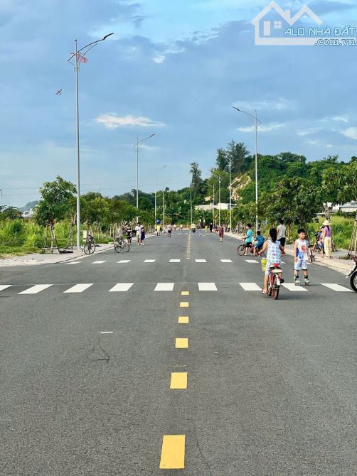 BÁN LÔ ĐẤT 79m2 GIÁ 6,7TỶ CÓ BỚT ĐÃ CÓ SỔ HỒNG TẠI KHU ĐÔ THỊ CHÍ LINH P.RẠCH DỪA TPHCM - 3